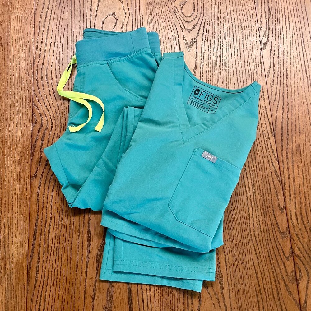 Figs brand scrubs Marine XS and XXSP - great condition!